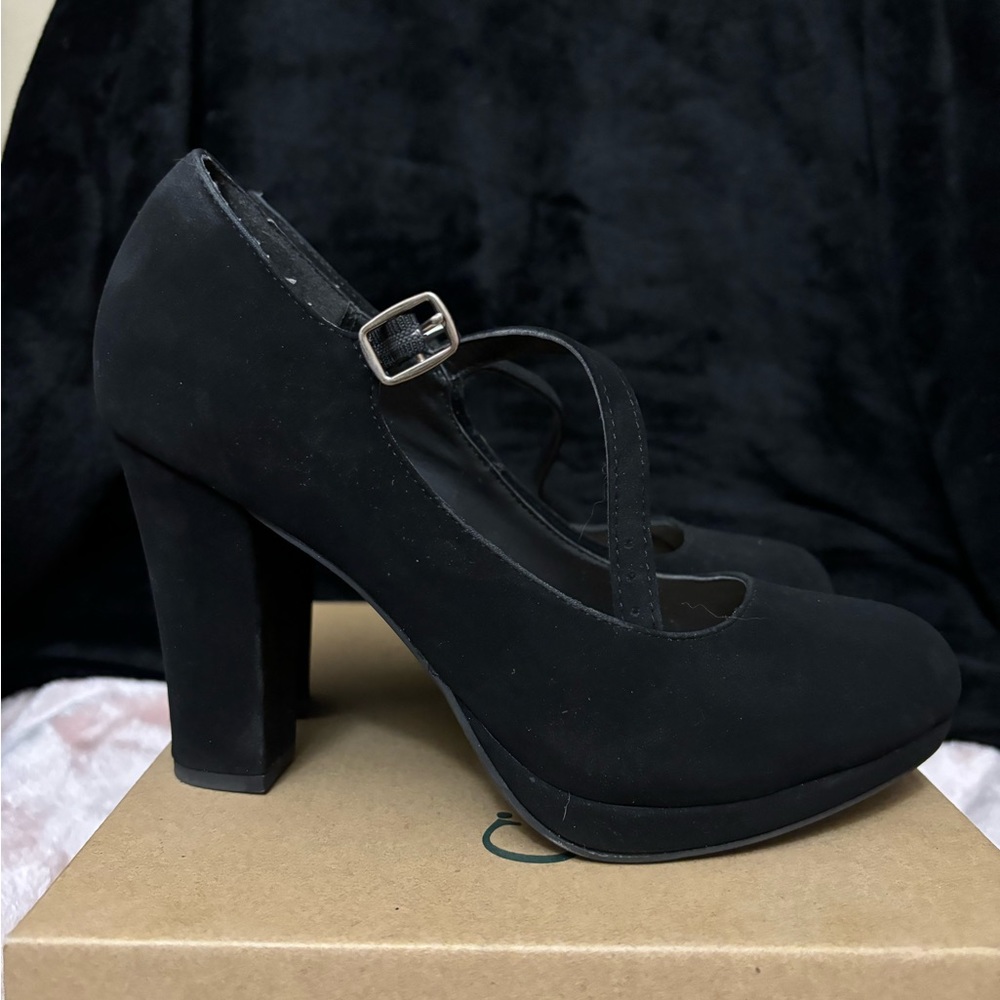 Black heels